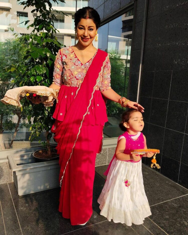 Bollywood Celebrities Embrace the Festivities in Style!